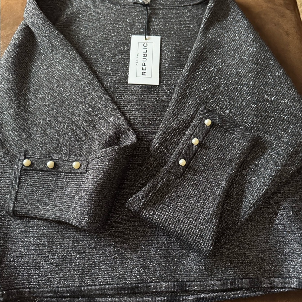 **NEW** For the Republic black sparkling ribbed sweater size large